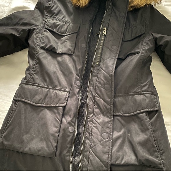 Tna Parka. Like new - Picture 4 of 4